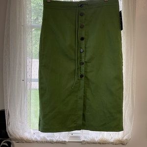 Green lined button down skirt. Small
